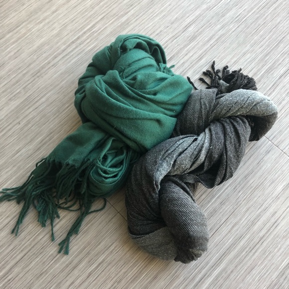 PICK A SCARF BUNDLE 🧣 - Picture 5 of 6